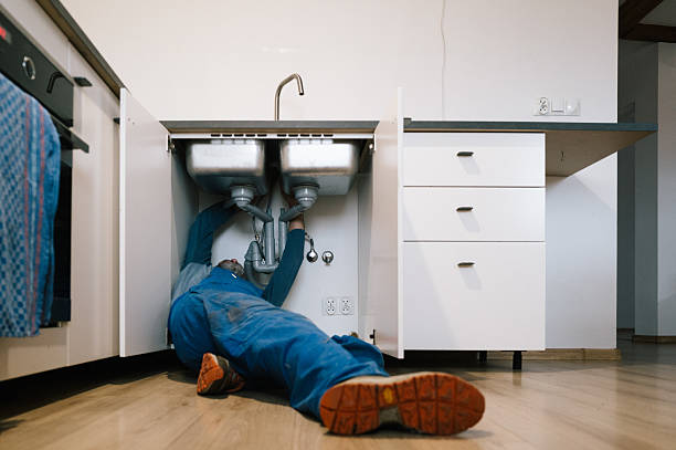 Professional Leak Detection technician working in Juliustown, NJ